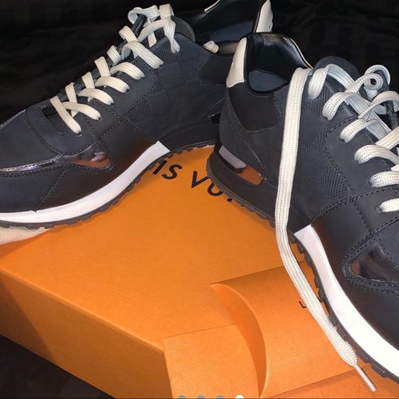 Authentic Louis Vuitton Unisex Shoes: Runaway Model Navy Blue - Picture 4 of 4